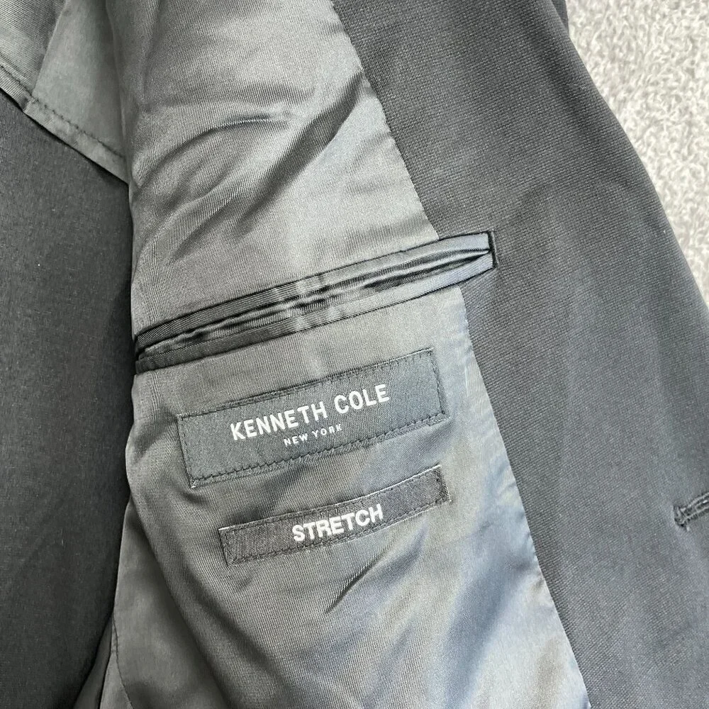 Kenneth Cole new tag